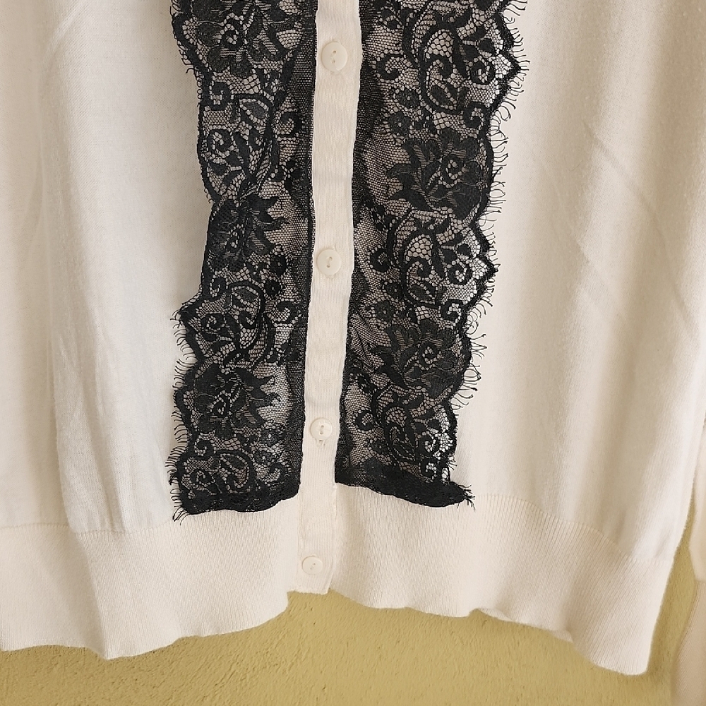 Merona White Cardigan with Black Lace Accent - Picture 4 of 9